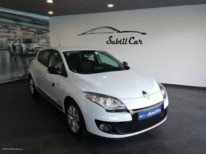 Renault Mégane Dynamique S GPS Abril/12 - à venda -