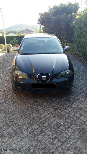 Seat Ibiza  Agosto/04 - à venda - Ligeiros