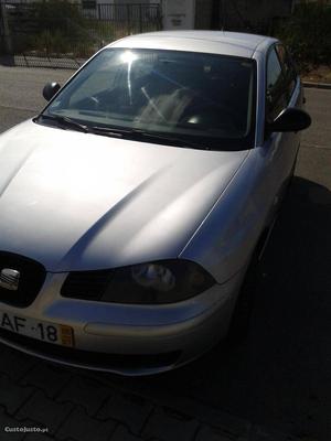 Seat Ibiza v Julho/05 - à venda - Ligeiros