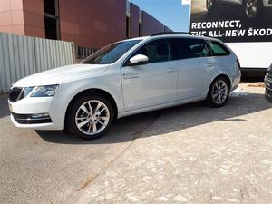  Skoda Octavia STYLE