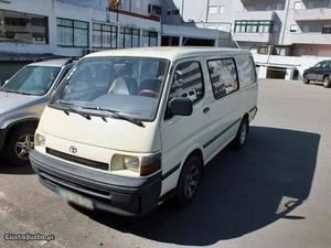 Toyota HiAce 2.5 Abril/94 - à venda - Ligeiros Passageiros,
