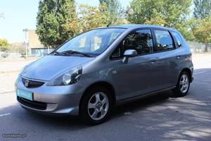 Honda Jazz 1.2 Cool Plus Fevereiro/07 - à venda - Ligeiros