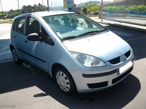 Mitsubishi Colt  zr Fevereiro/05 - à venda - Ligeiros