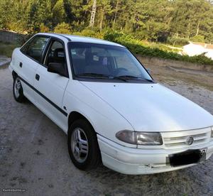 Opel Astra Astra Janeiro/94 - à venda - Ligeiros