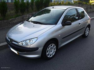 Peugeot 206 HDI 117Mil KM C/NOVO Fevereiro/06 - à venda -