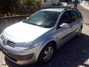 Renault Mégane 1.5DCI Maio/05 - à venda - Ligeiros