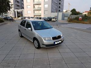 Skoda Fabia KM 1DONO Setembro/02 - à venda -