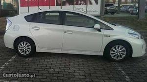 Toyota Prius plug in Março/15 - à venda - Ligeiros