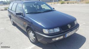 VW Passat 1.9 TDI 90cv A/C Abril/95 - à venda - Ligeiros