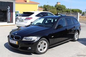 BMW 318 d Touring Navigation Junho/11 - à venda - Ligeiros