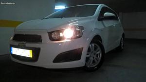 Chevrolet Aveo REV/MARCA  KM Novembro/12 - à venda -