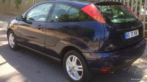 Ford Focus Um dono Junho/99 - à venda - Ligeiros