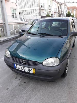Opel Corsa  Janeiro/98 - à venda - Ligeiros