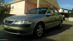 Opel Vectra 1.6 AC,DA,VE Dezembro/97 - à venda - Ligeiros