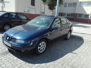 Seat Toledo 1.9tdi Março/00 - à venda - Ligeiros