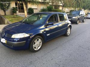 Renault Mégane 5 portas dci Fevereiro/04 - à venda -