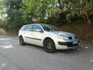 Renault Mégane dciz Novembro/04 - à venda - Ligeiros