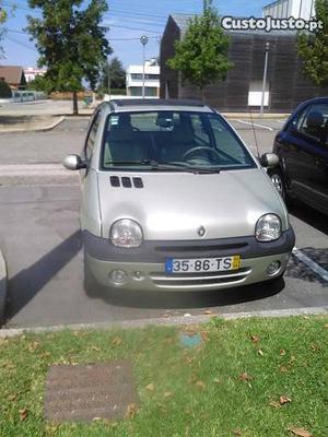 Renault Twingo Initial Paris Abril/02 - à venda - Ligeiros