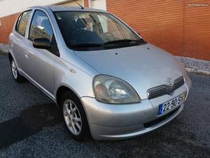 Toyota Yaris Sol Janeiro/02 - à venda - Ligeiros