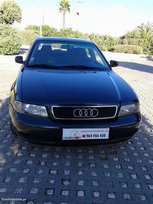 Audi A4 1.9 TDI 110 HP Julho/97 - à venda - Ligeiros