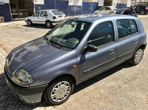 Renault Clio 1.2 RN Novembro/98 - à venda - Ligeiros