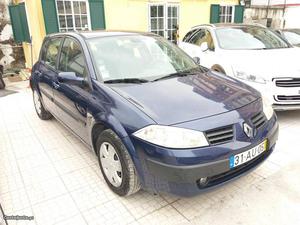 Renault Mégane 1.5 Dci Novembro/05 - à venda - Ligeiros