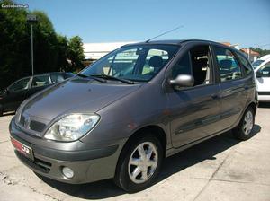 Renault Scénic 1.4 C ar Cond Abril/00 - à venda - Ligeiros