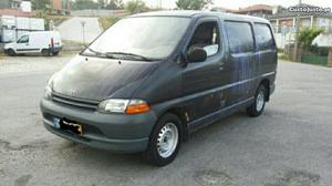Toyota HiAce 3 lug Agosto/98 - à venda - Comerciais / Van,