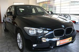 BMW 116 Effi.Dynamics GPS Novembro/14 - à venda - Ligeiros