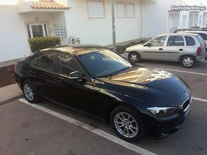 BMW 320 TOURING Fevereiro/14 - à venda - Ligeiros