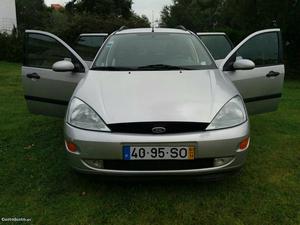 Ford Focus 1.8TDci Novembro/01 - à venda - Ligeiros