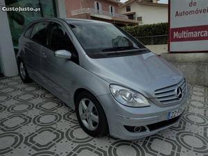 Mercedes-Benz B 180 CDI Abril/08 - à venda - Ligeiros