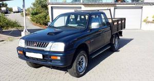 Mitsubishi L TDI 4x4 4 Lug Agosto/98 - à venda -