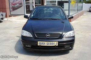 Opel Astra 1.4i 16V 90Cv 5Pts Fevereiro/01 - à venda -