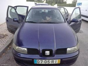 Seat Leon 1.4 Janeiro/01 - à venda - Ligeiros Passageiros,