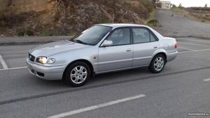 Toyota Corolla A/C muito estimado Agosto/99 - à venda -