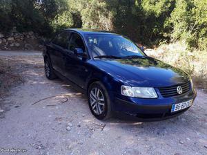 VW Passat 1.9 Junho/97 - à venda - Ligeiros Passageiros,