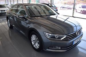  Volkswagen Passat 2.0 TDi Confortline BlueMotion