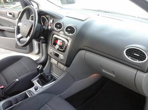 Ford Focus Titanium Agosto/08 - à venda - Ligeiros