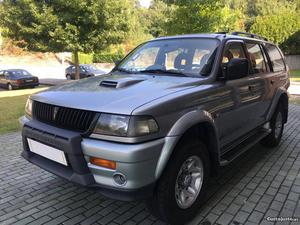 Mitsubishi Pajero 2.5TD AC teto Fevereiro/99 - à venda -