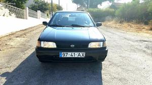 Nissan Sunny V Agosto/92 - à venda - Ligeiros