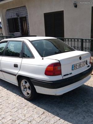 Opel Astra F Janeiro/94 - à venda - Ligeiros Passageiros,