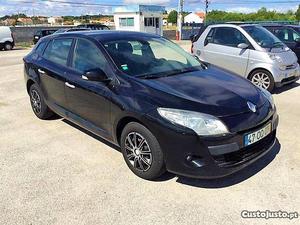 Renault Mégane ST 1.5 dci Confort Junho/11 - à venda -