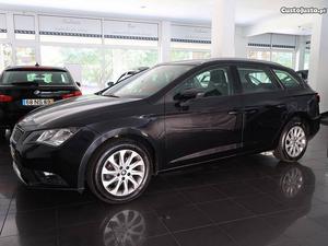 Seat Leon ST 1.6 TDi Style Ec Julho/14 - à venda - Ligeiros