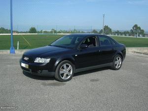 Audi A4 1.9 TDI 130 CV Maio/01 - à venda - Ligeiros