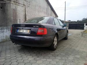 Audi A4 TDI B5 sport 110cv Outubro/96 - à venda - Ligeiros