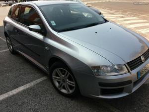 Fiat Stilo v. Sport 6Speed Fevereiro/06 - à venda -