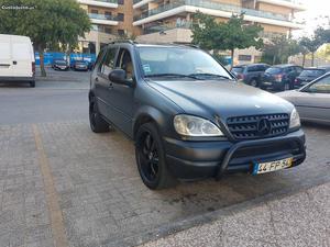 Mercedes-Benz ML 270 Amg Julho/00 - à venda - Pick-up/