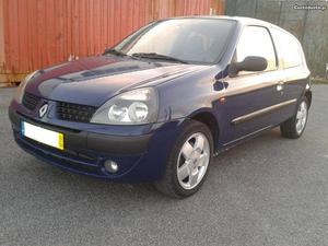 Renault Clio 1.5 DCI Setembro/02 - à venda - Comerciais /