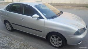 Seat Cordoba Sport Março/03 - à venda - Ligeiros